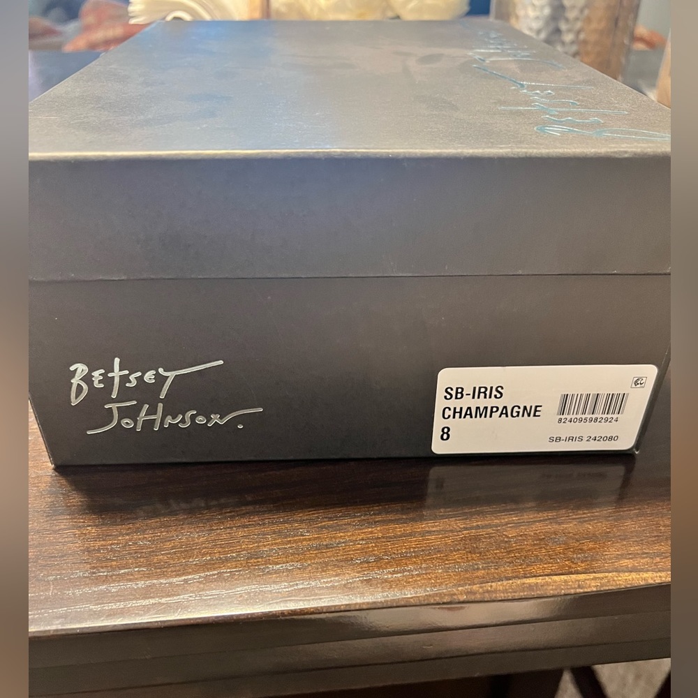 NEW Betsey Johnson Pumps - Picture 12 of 16